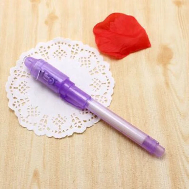 Leuchtender Leuchtstift Magischer Lila 2 in 1 UV-Schwarzlicht-Kombistift zum Zeichnen Unsichtbare Tinte Stift Lernspielzeug für Kinder